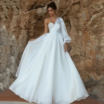 Простые сексуальные свадебные платья без спинки В стиле пушистой принцессы, простые Атласные свадебные платья с рукавом на одно плечо, простые белые свадебные платья с начесом.